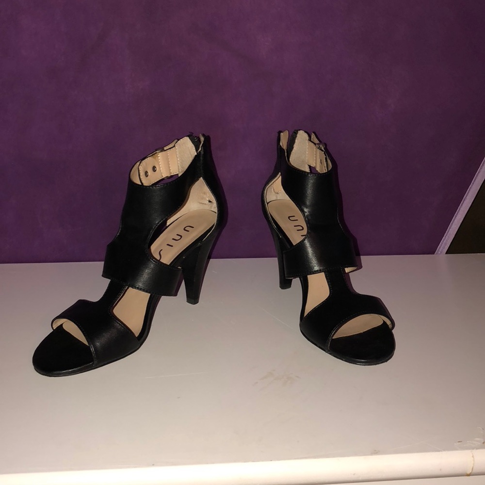 Black heels